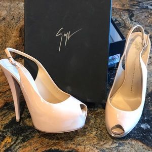 Giuseppe Zanotti Design Stilettos Peep-Toe Nude